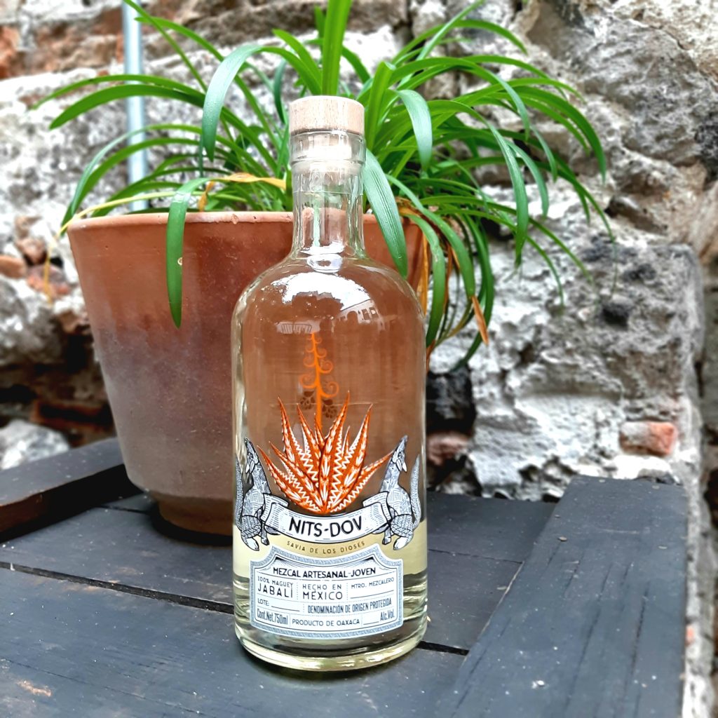 como-preparar-tus-bebidas-favoritas-con-mezcal-mezcal-week